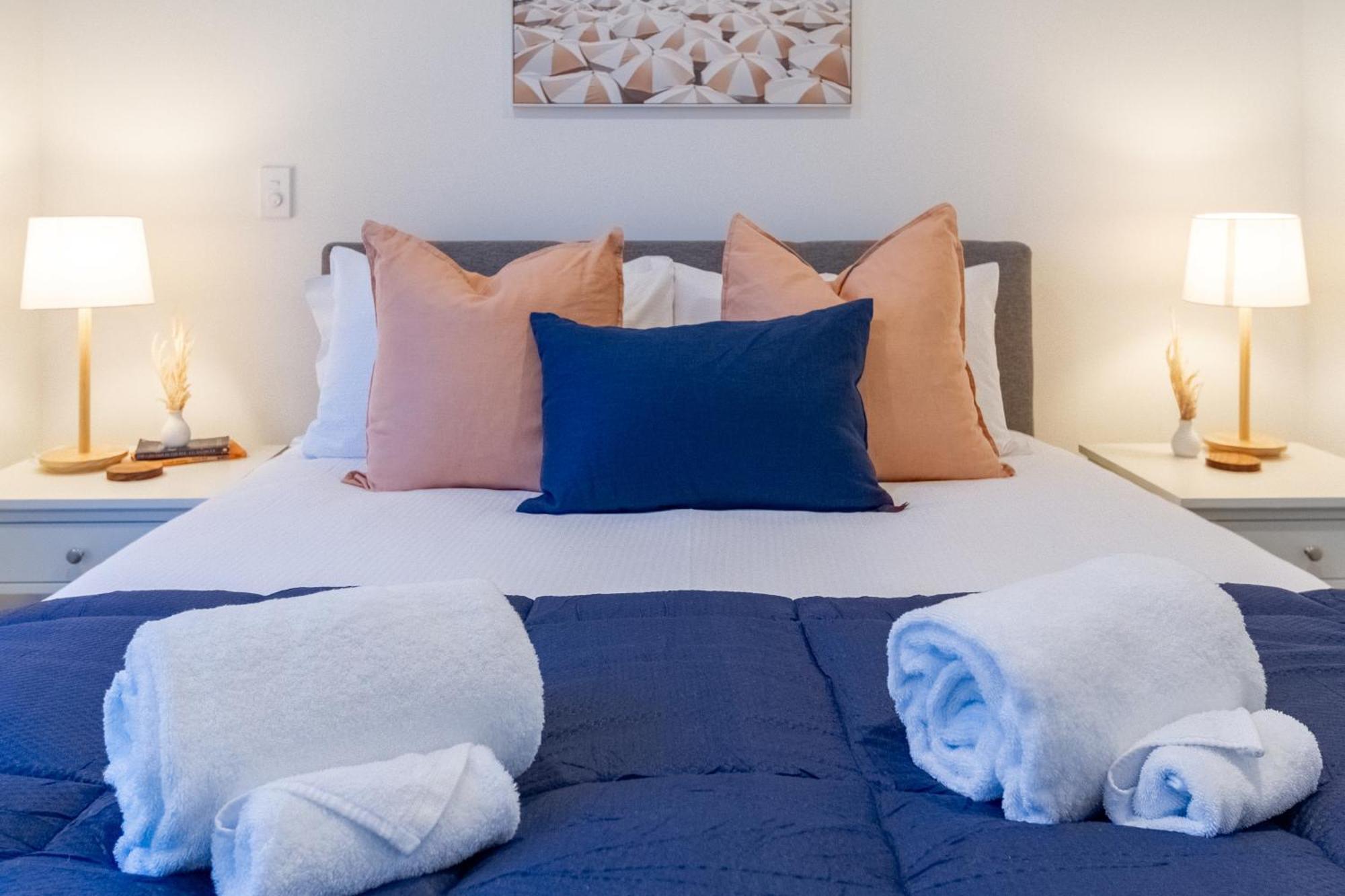 Urban Elegance - 2 Bed, 2 Bath In The Cbd Apartment Christchurch Ngoại thất bức ảnh