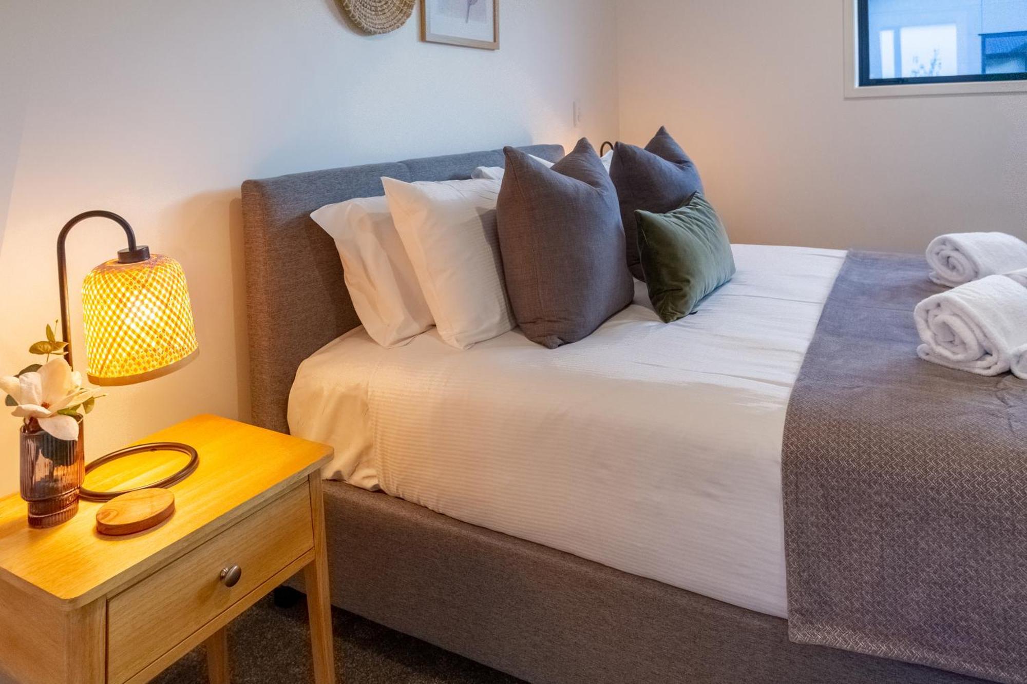 Urban Elegance - 2 Bed, 2 Bath In The Cbd Apartment Christchurch Ngoại thất bức ảnh